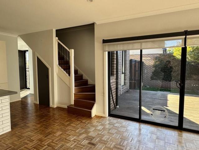 Townhouse for rent in Camerons Creek, Victoria