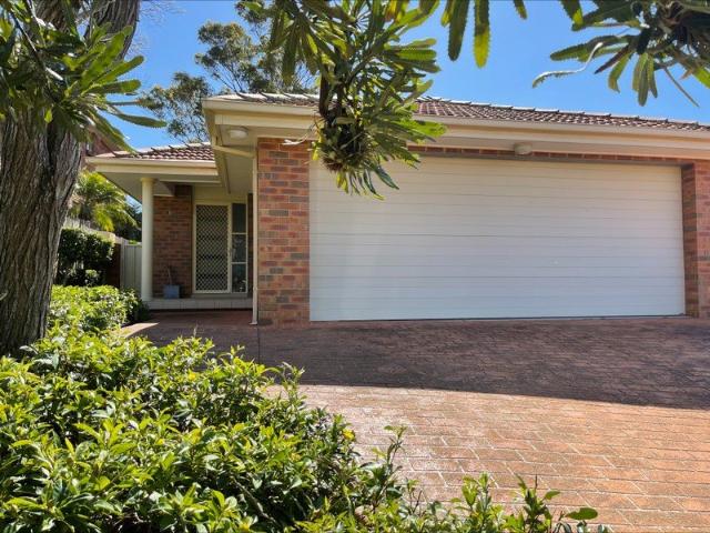 Villa for rent in Wollongong West, New South Wales