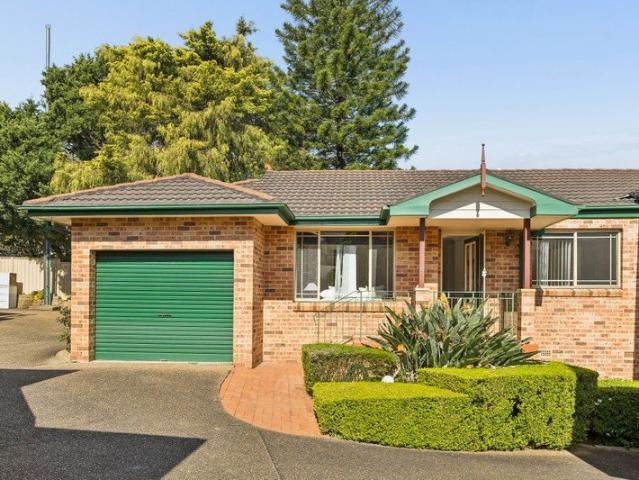 Villa for sale in Sydney, New South Wales