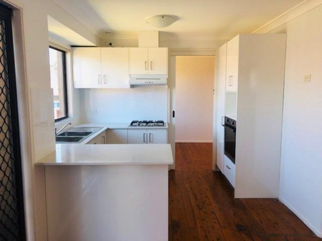 Villa for rent in Glenfield, Sydney