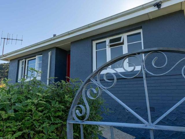 House for rent in Otakou