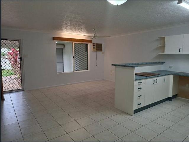 Apartment for rent in Oonoonba, Townsville