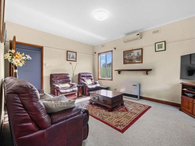 House for rent in Hamilton, Victoria