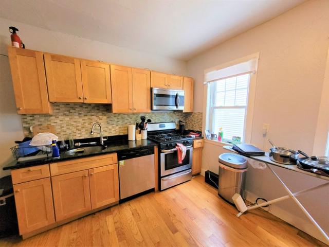 Room for rent in Dorchester, Boston