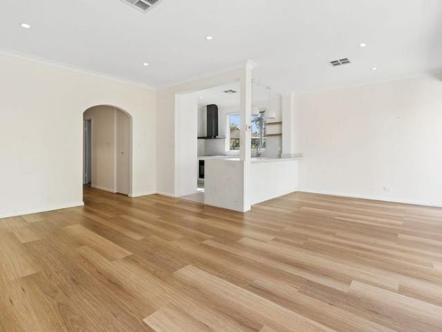 Townhouse for rent in Upper North Shore, Sydney