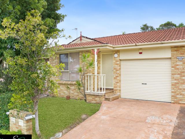 Villa for sale in Flinders, New South Wales
