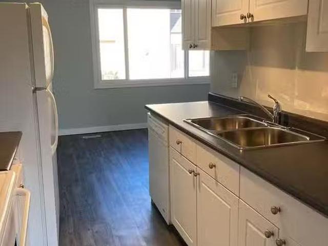 Condo for rent in Wedgewood, Alberta