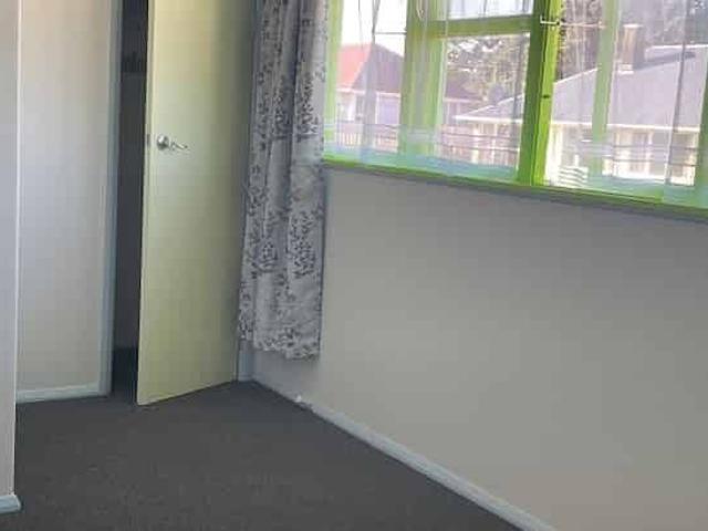 Townhouse for rent in Papakaio, Wellington