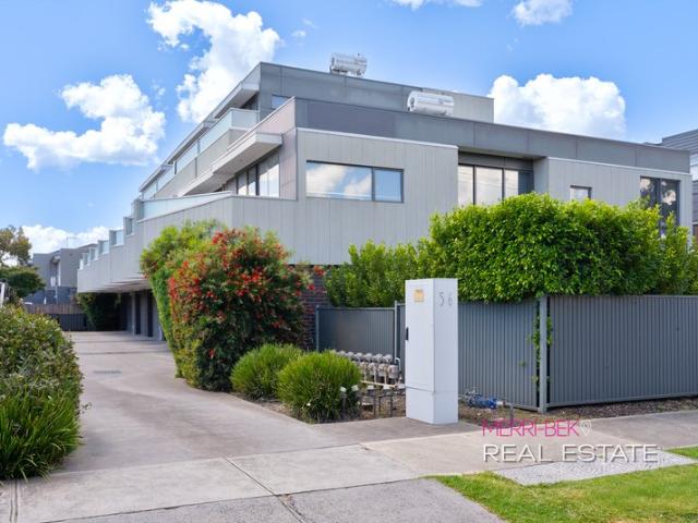 Townhouse for sale in Glenroy, Melbourne