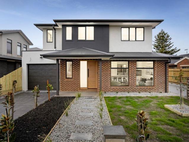 Townhouse for sale in Airport West, Melbourne