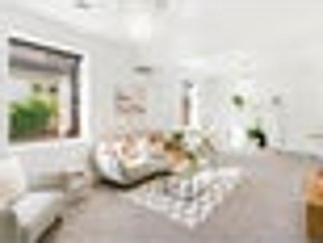 House for sale in Otakou