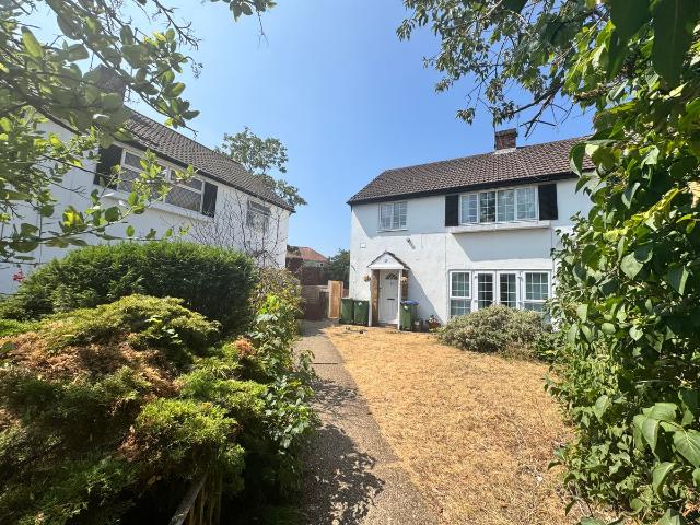 House for rent in Barnehurst, Greater London