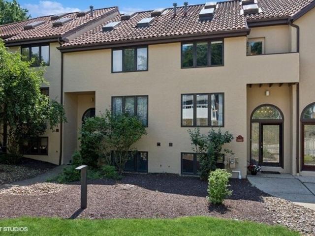 House for sale in Allison Park