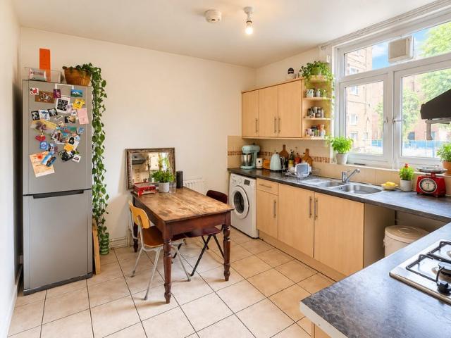 Apartment for rent in Lower Clapton, Greater London