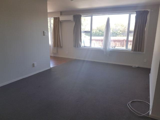 House for rent in Chaslands, Canterbury