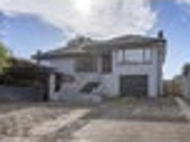 House for sale in Parkvale