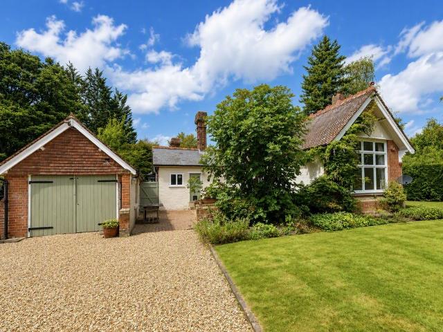 Apartment for rent in Higham Wood, Bourne Vale