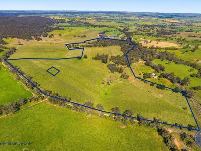 Cottage for sale in Young, Hilltops Council