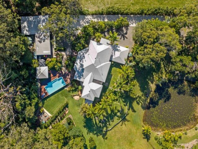 Cottage for sale in Cootharaba, Queensland
