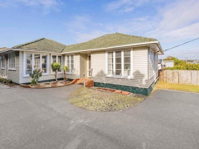 House for rent in Three Kings, Oroua County