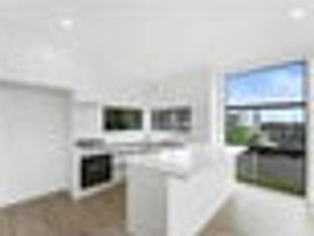 Townhouse for rent in Three Kings