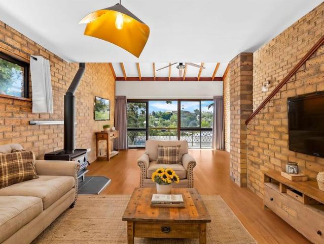 Townhouse for rent in Toombul, Queensland