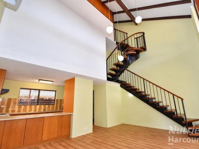 Townhouse for sale in Gillen, Northern Territory