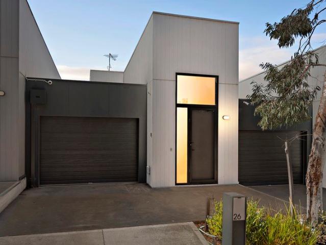 Townhouse for sale in Pace Of Sunshine North - Riverside, Melbourne