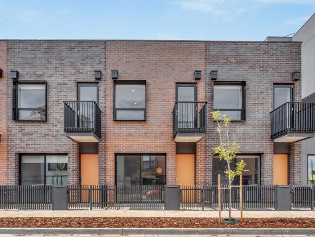 Townhouse for sale in Horseshoe Creek, South Australia