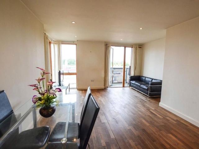 House for rent in Bromley-by-Bow, Bow