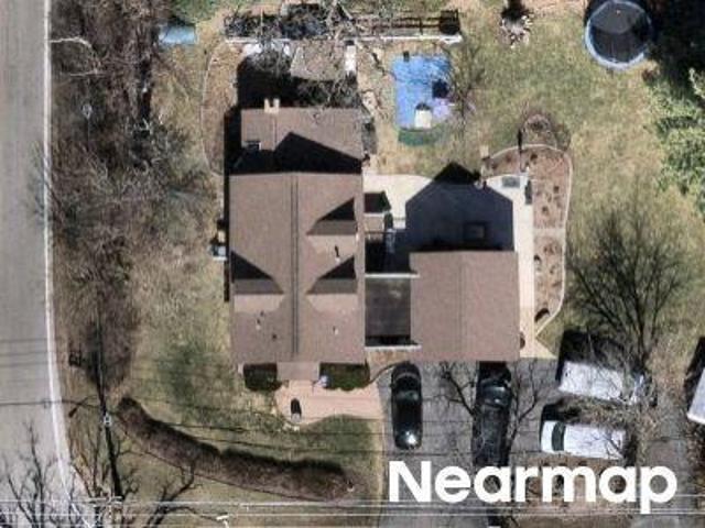 House for sale in Mchenry, Illinois