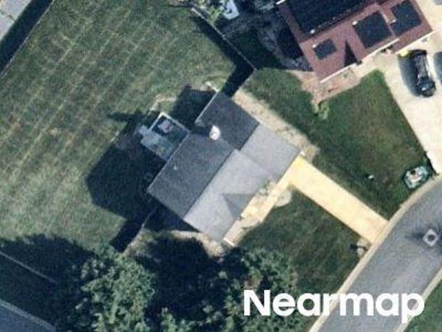 House for sale in Brookmont Farms, Newark