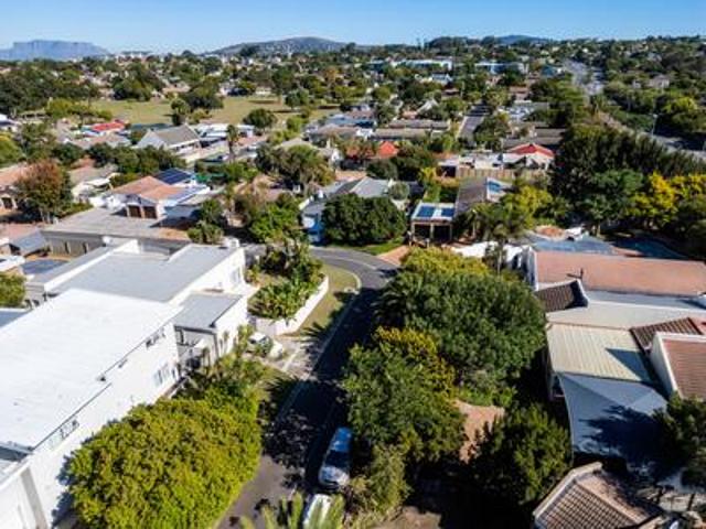 House for sale in Bellville, Western Cape