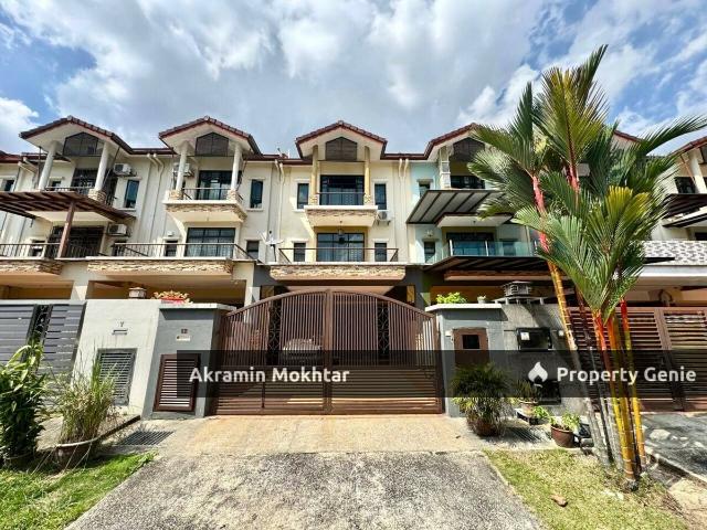 Terraced House for sale in Tanjong Sepat, Selangor