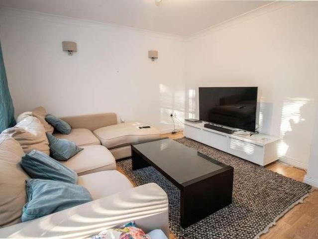 Townhouse for rent in Falcon Lodge, Wales
