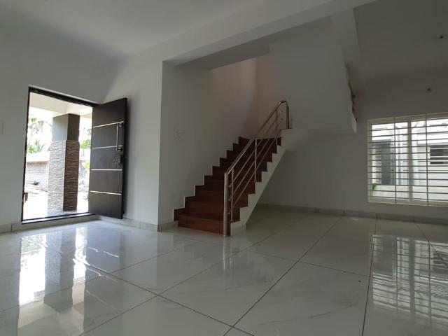 House for sale in Thrissur