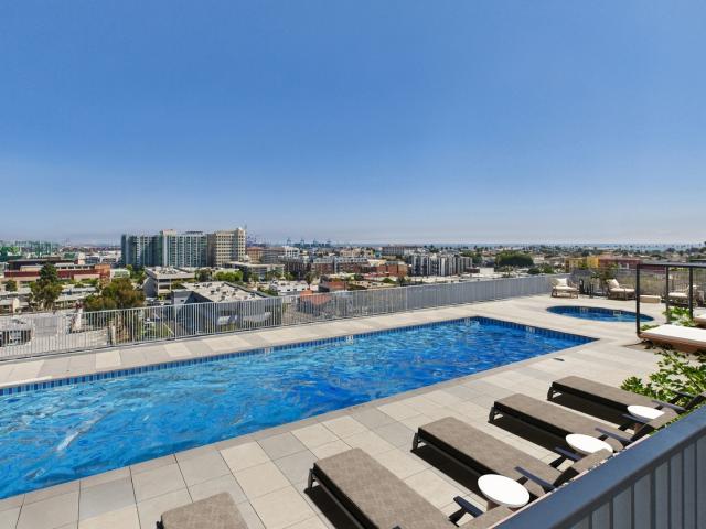 Apartment for rent in Canoga Park, California