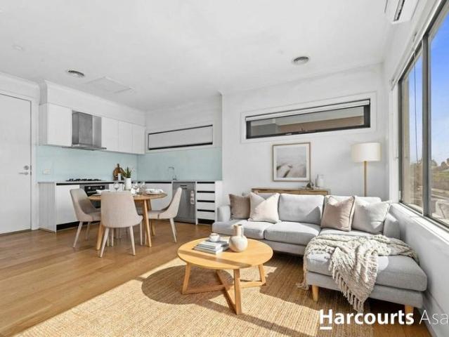 Townhouse for rent in Camerons Creek, Victoria