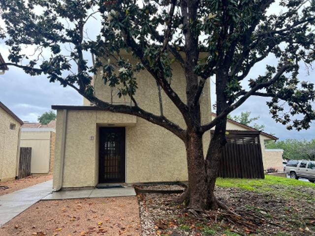 Condo for sale in Leesville, Texas