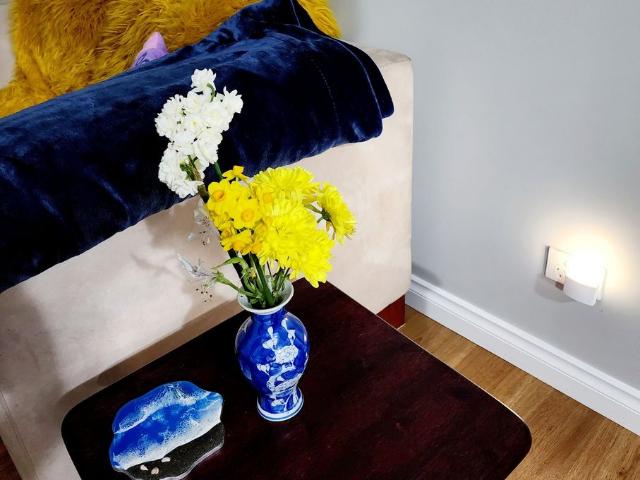 Room for rent in Lake Hume Village, Albury City Council