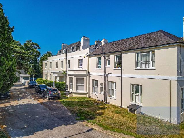 House for rent in London Borough of Redbridge, Greater London