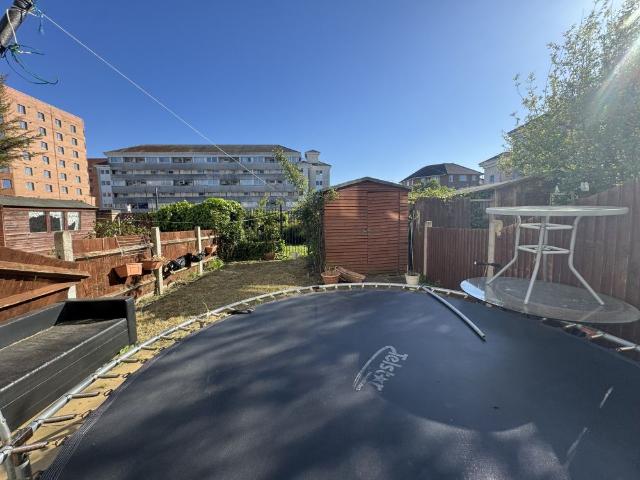 House for rent in London Borough of Ealing, Greenford