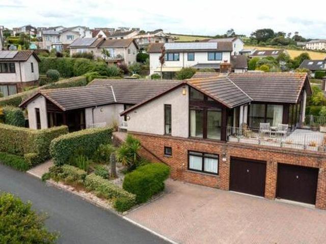 House for sale in Strode, Devon