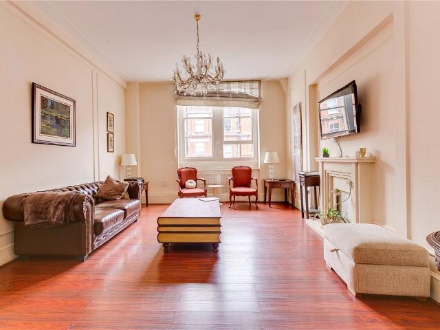 Apartment for rent in Brompton, Greater London
