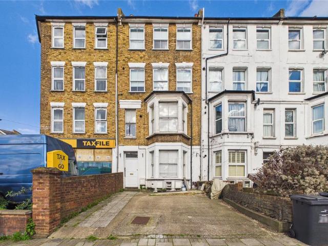 Apartment for rent in Tulse Hill, Greater London