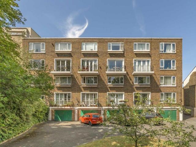 House for rent in Tulse Hill, Greater London