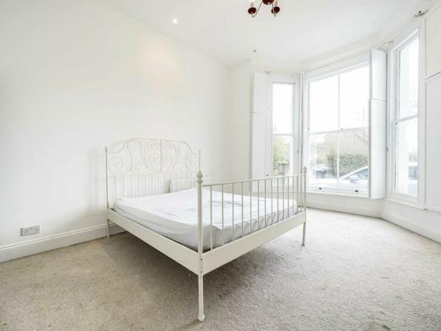House for rent in Tulse Hill, Greater London