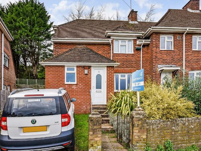 Room for rent in Sleepers' Hill, Hampshire