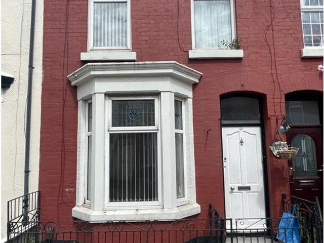 House for rent in Calderstones