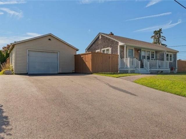 House for sale in Portsmouth, Rhode Island
